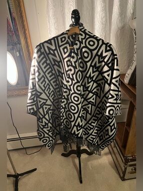 FENDI Shawl!